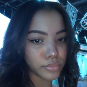 Meet your Posher, Alanna